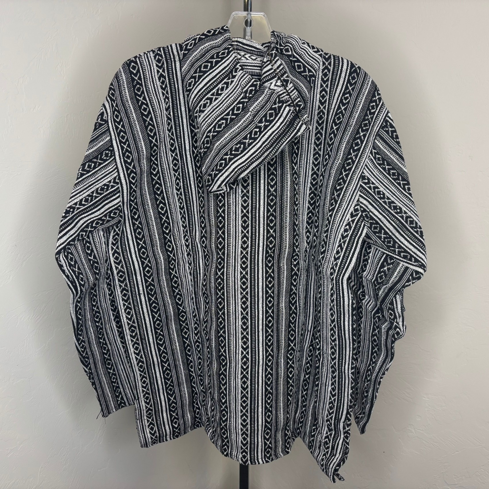 LES-6001-BLKWHT-2back